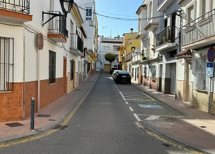 Encantadora Casa En El Corazon De Daire Estepona