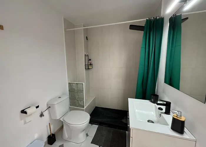 Encantadora Casa En El Corazon De Estepona