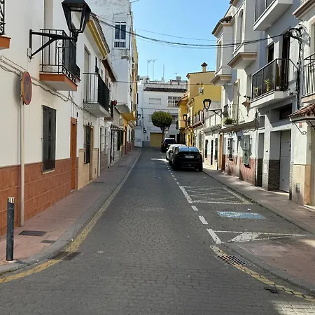 Encantadora Casa En El Corazon De דירה אסטפונה